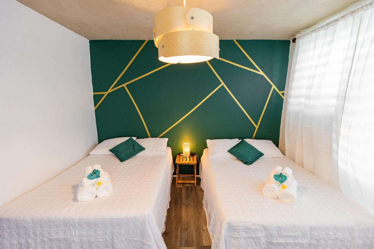 Vieques Tropical Guest House ภายนอก รูปภาพ