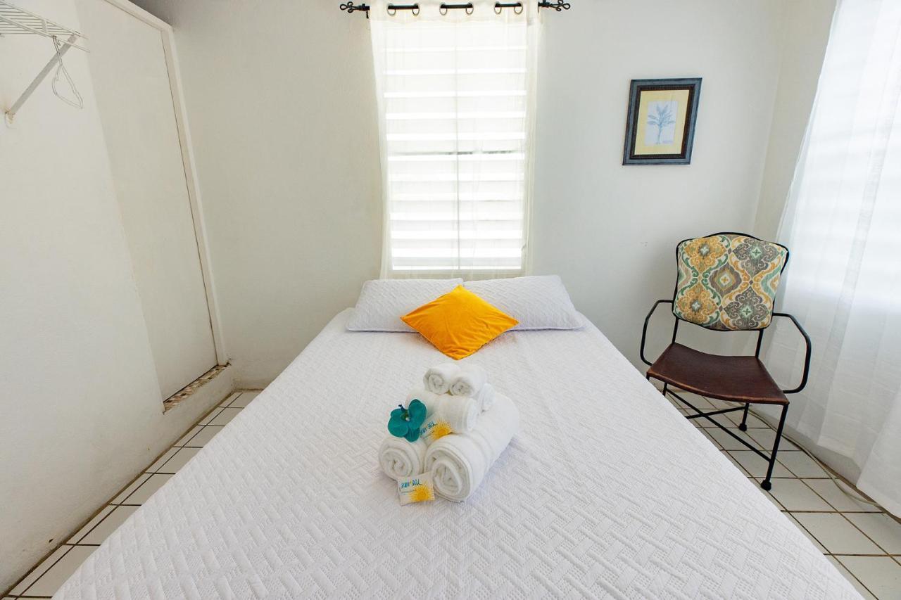 Vieques Tropical Guest House ภายนอก รูปภาพ
