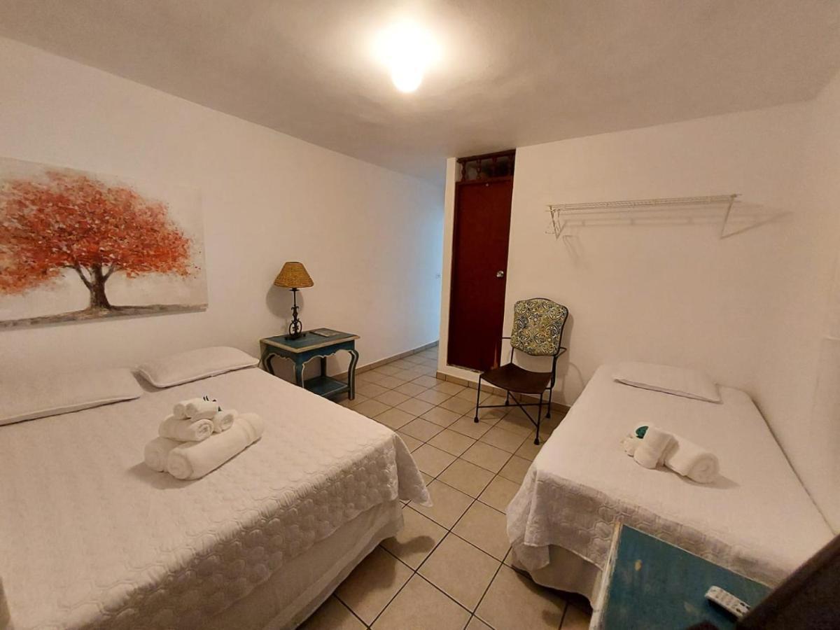 Vieques Tropical Guest House ภายนอก รูปภาพ