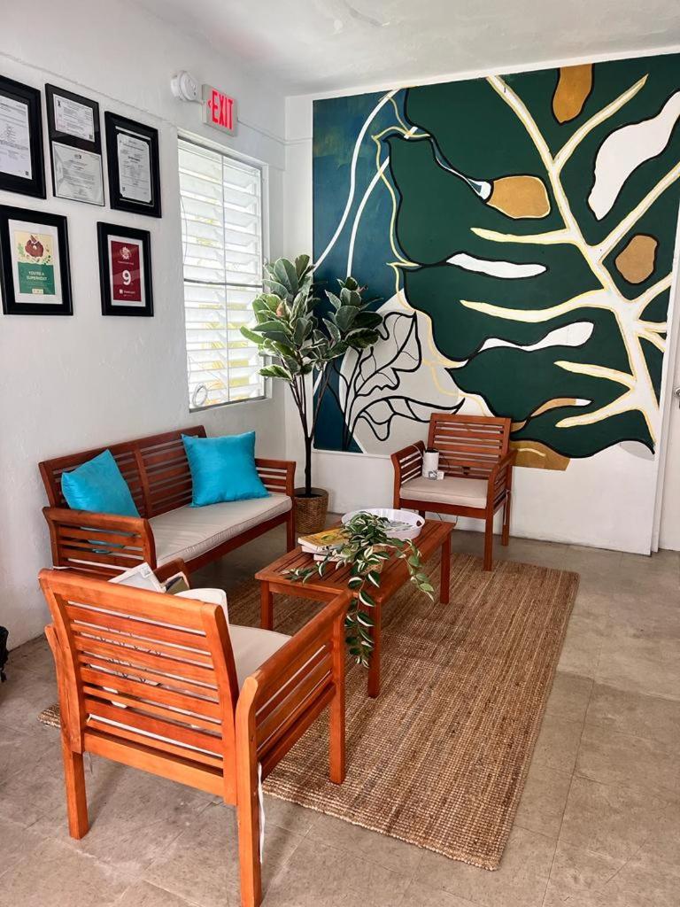 Vieques Tropical Guest House ภายนอก รูปภาพ